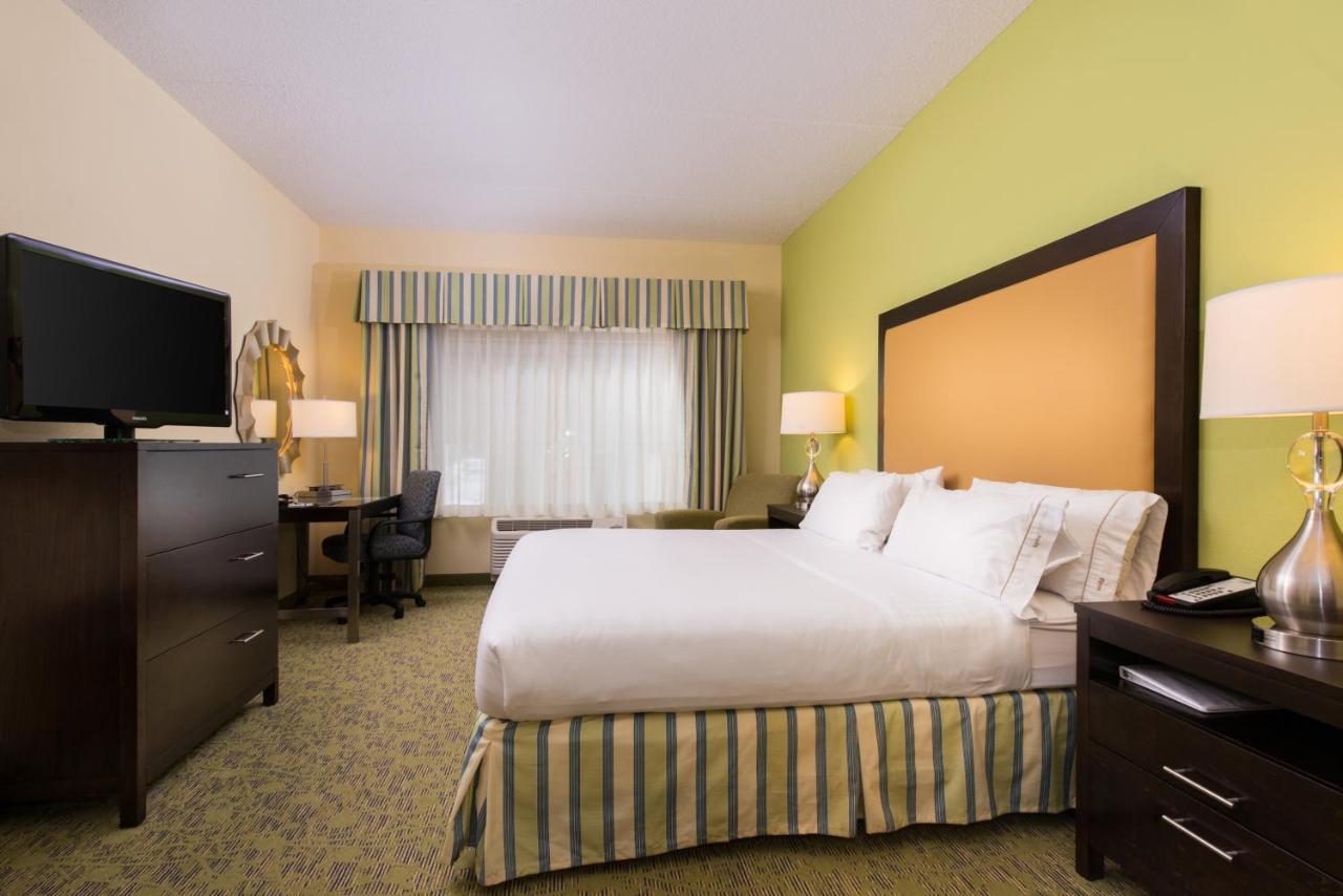 Holiday Inn Express And Suites Dickson City By Ihg Exterior foto