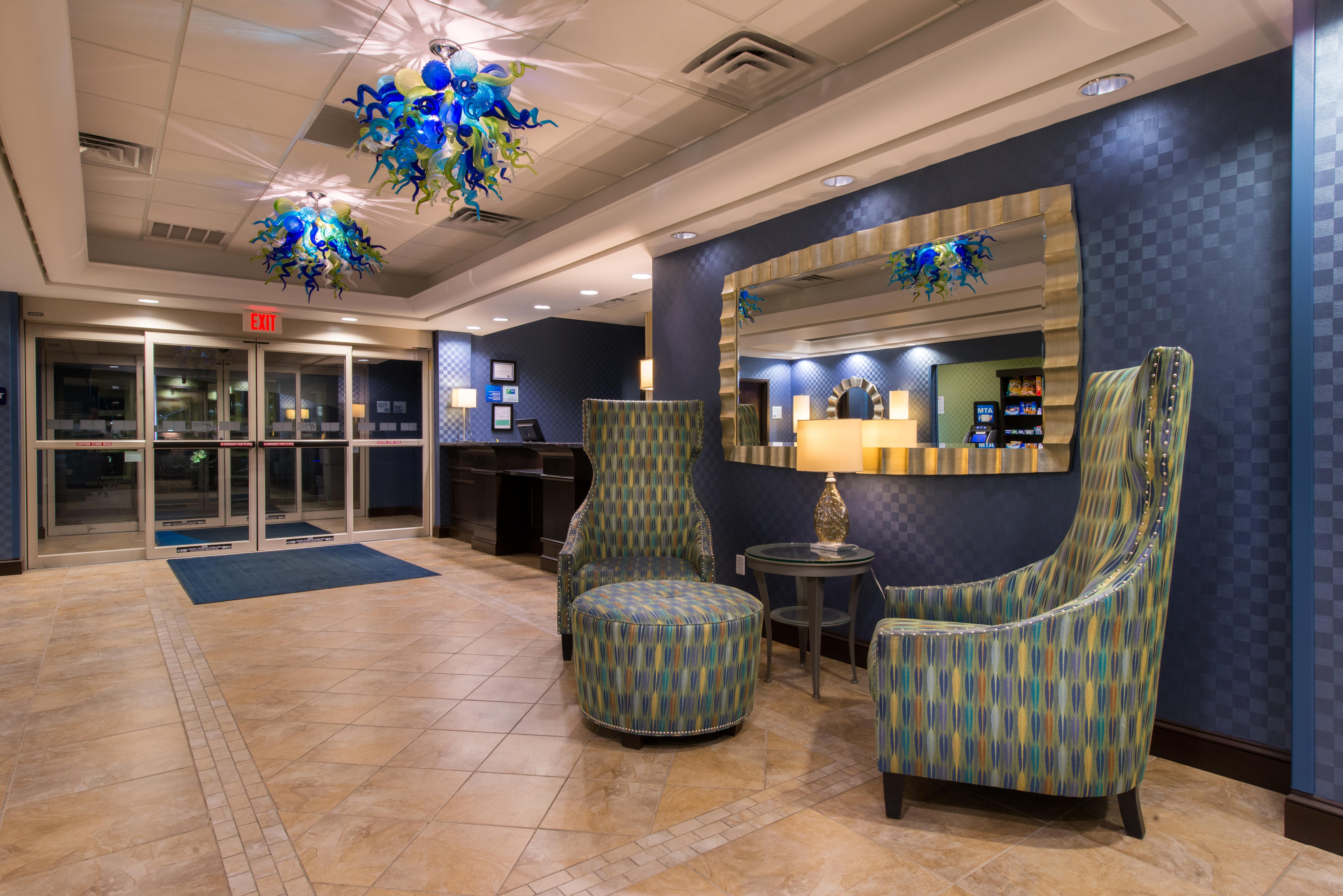 Holiday Inn Express And Suites Dickson City By Ihg Exterior foto