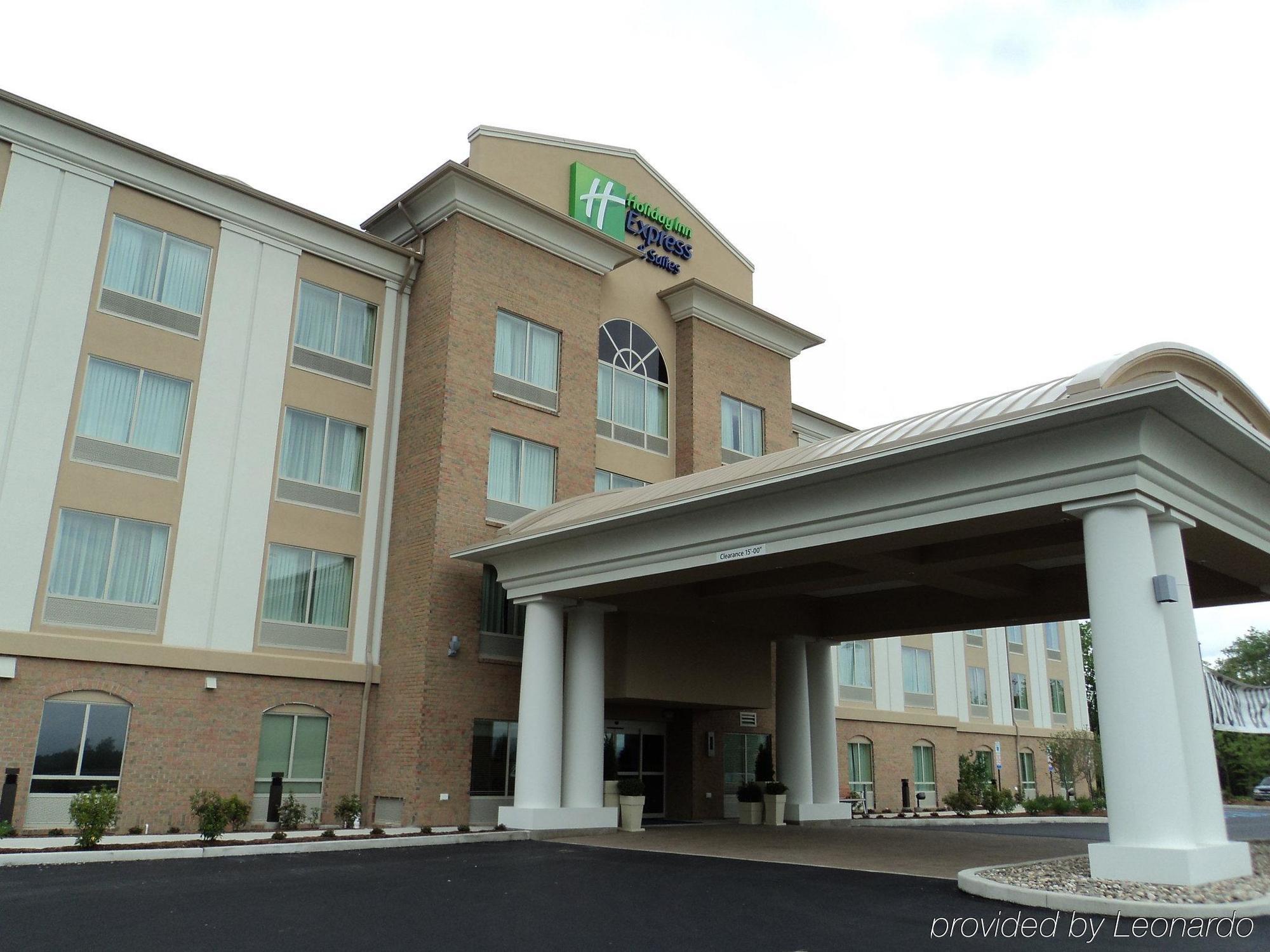 Holiday Inn Express And Suites Dickson City By Ihg Exterior foto